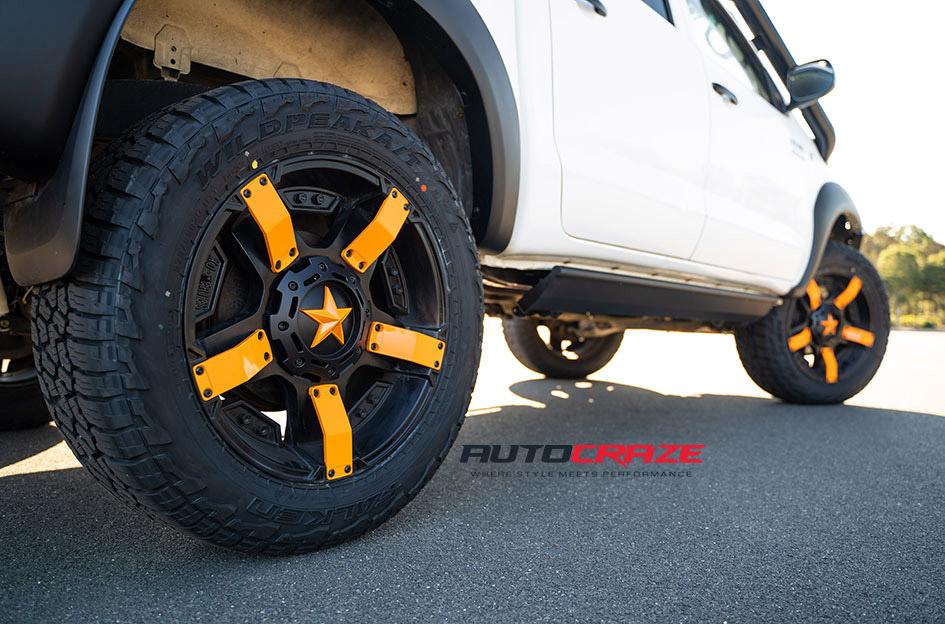 TOYOTA HILUX 4WD ROCKSTAR XD 2 MATTE BLACK ORANGE INSERTS